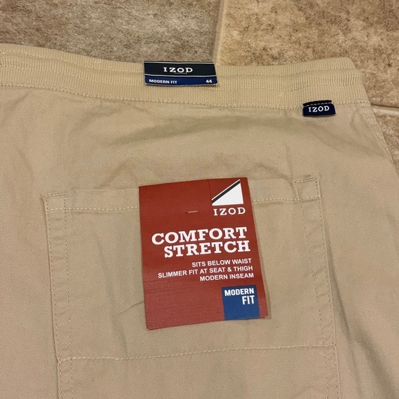 IZOD Mens Khaki Comfort Stretch Modern Fit Flat Front Shorts Size 44 NWT - Picture 6 of 6